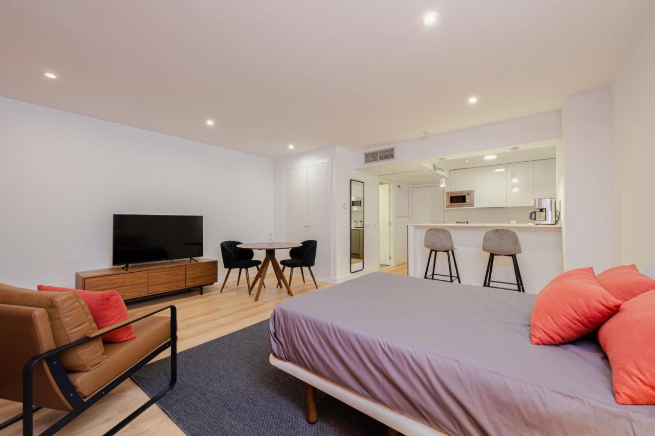 Unique And Sophisticated Design Homes In Financial Centre * Madrid