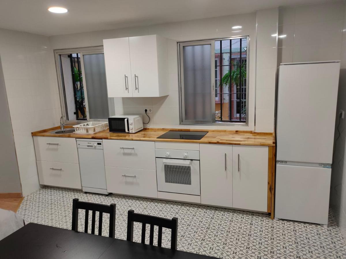 Apartamento And Well-connected Flat In