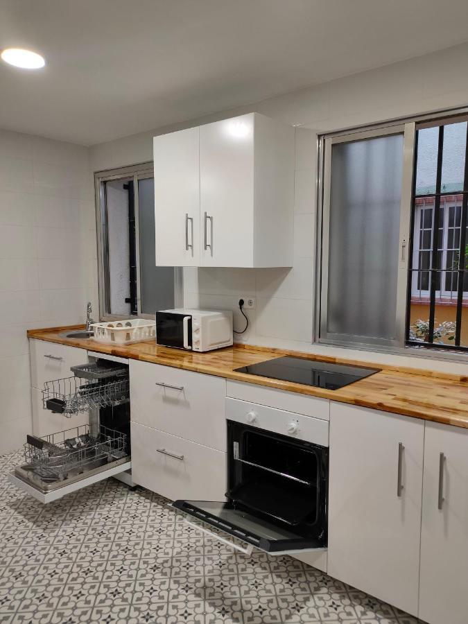 And Well-connected Flat In Apartamento Madrid