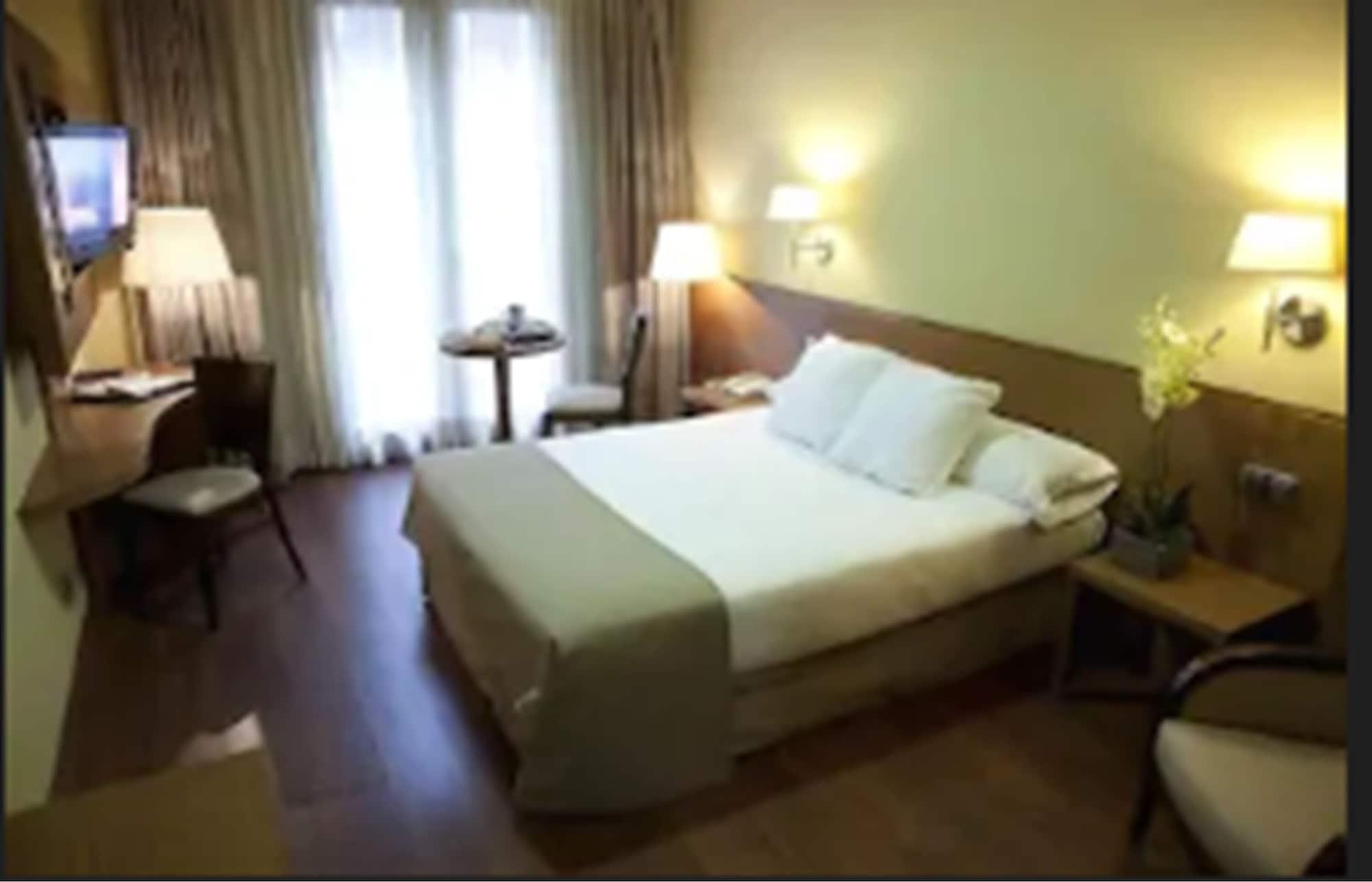 Sterling Hotel