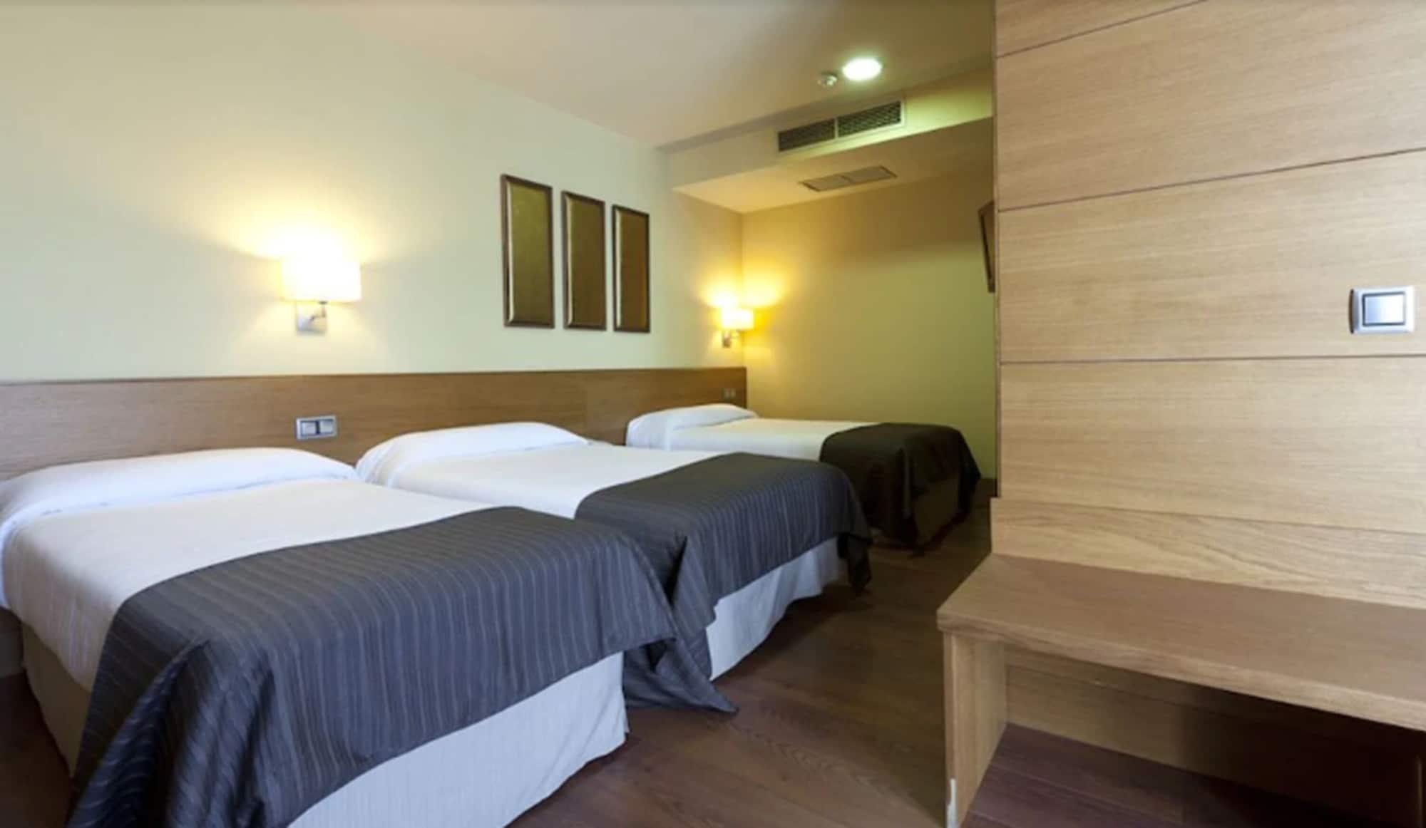 Hotel Sterling 3*