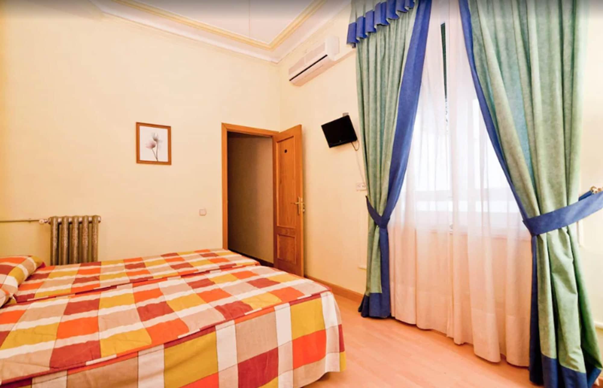 Oporto Guest house Madrid
