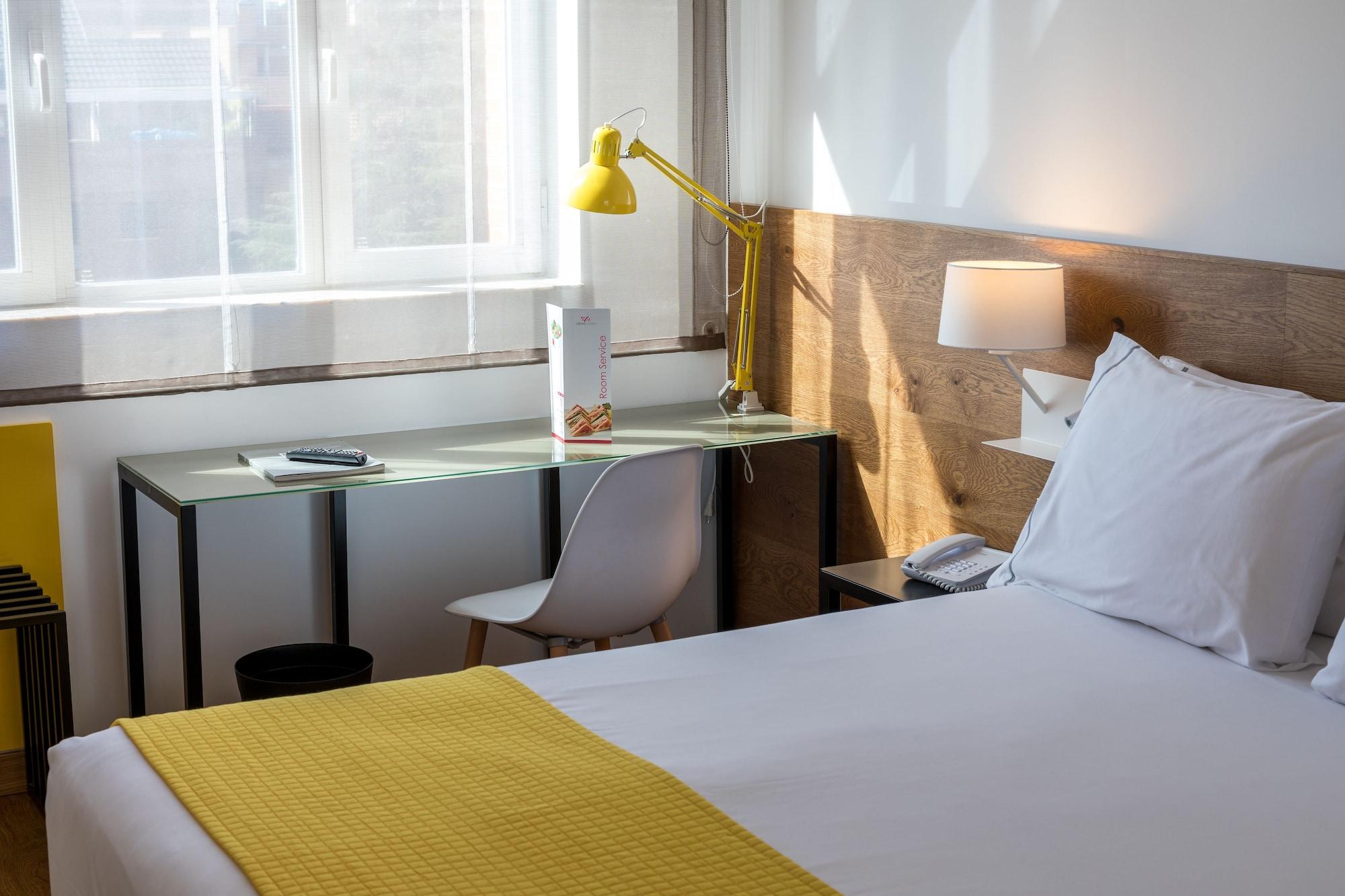 Rafaelhoteles Atocha 4*