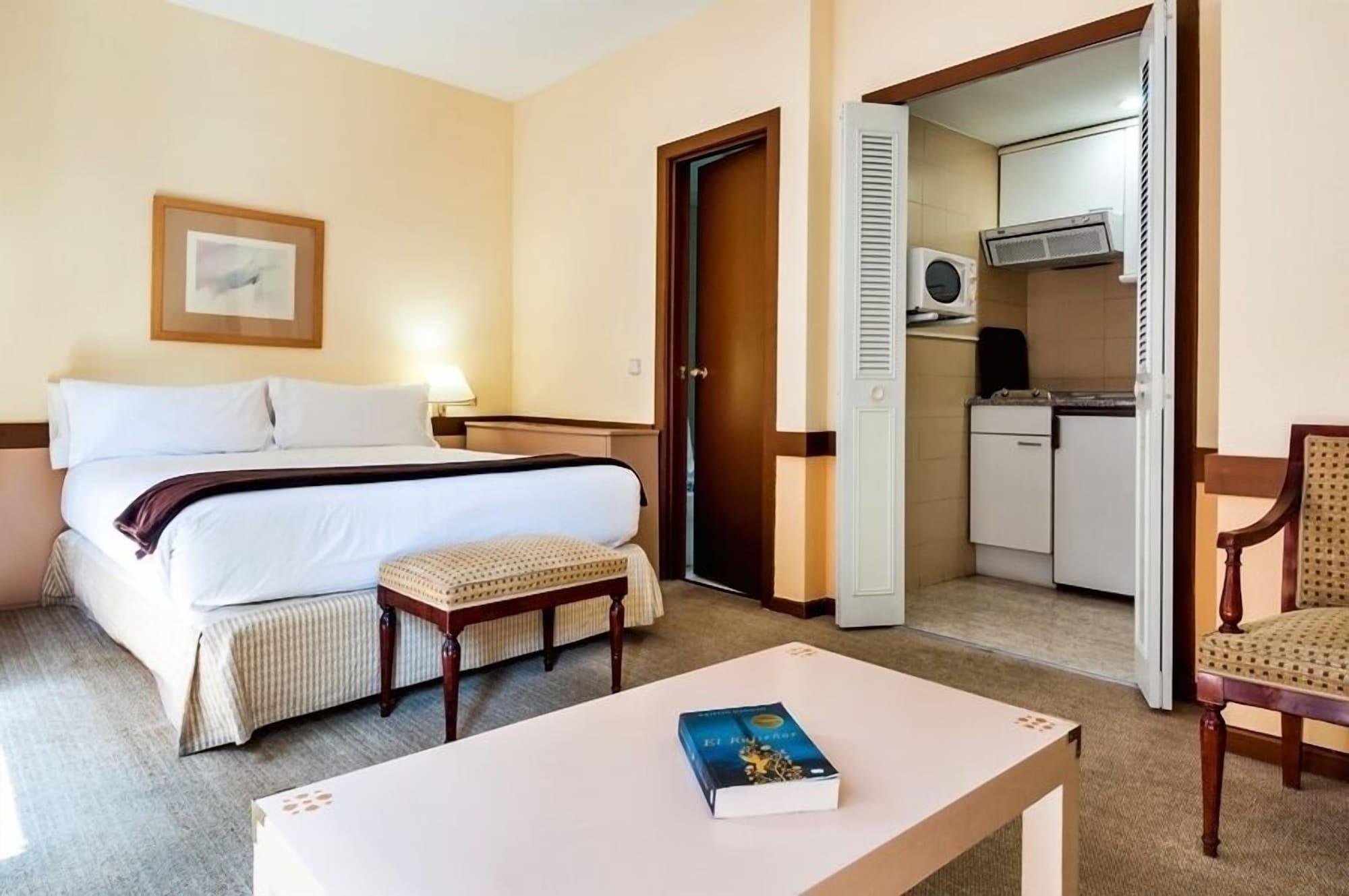 Apartahotel Espahotel Plaza Basílica
