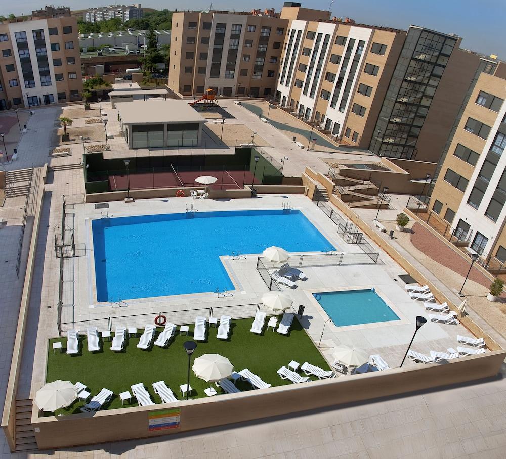 Apartahotel Compostela Madrid