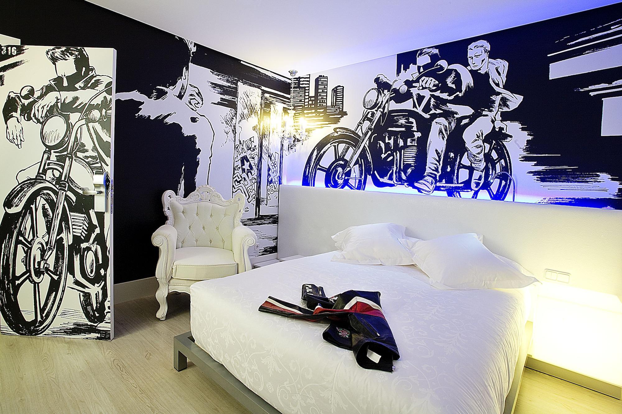 Dormirdcine Hotel
