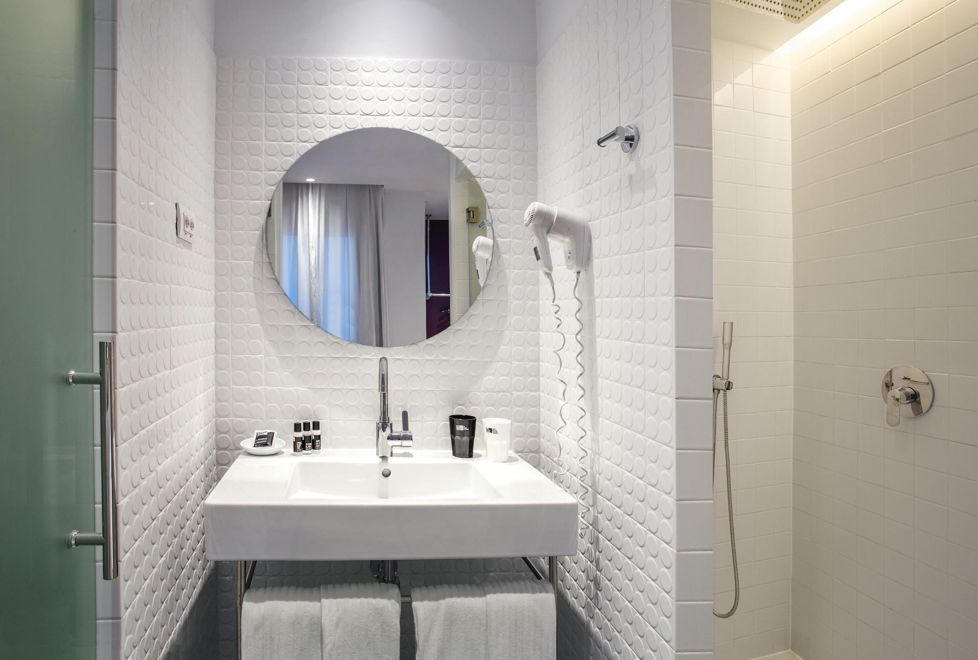 One Shot Prado 23 Hotel