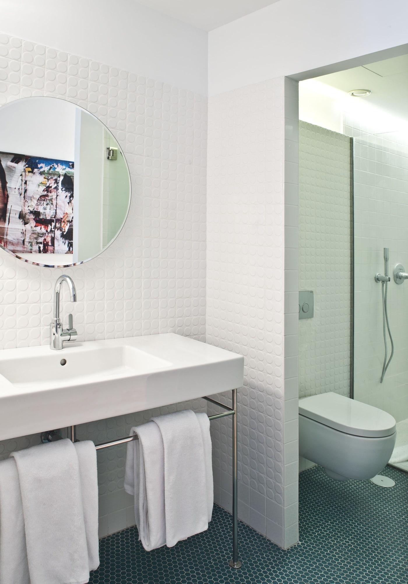 One Shot Prado 23 Hotel