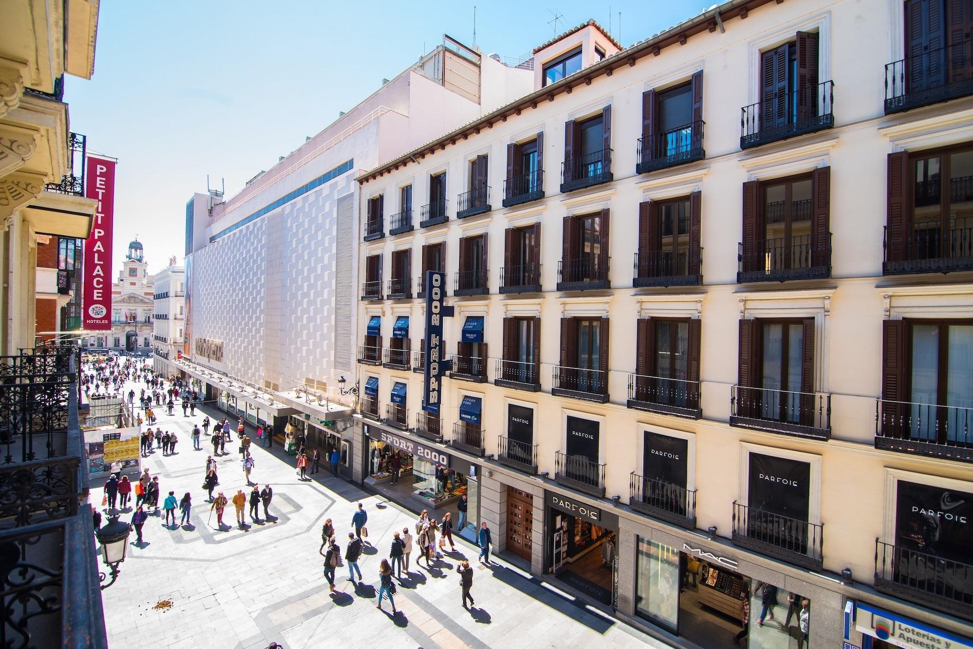 Hotel Petit Palace Preciados 3*