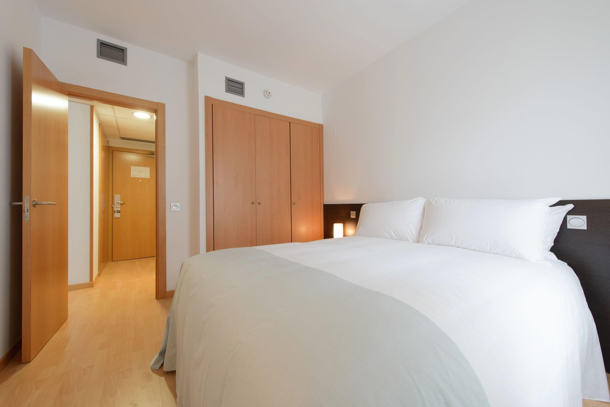 Apartahotel Airport Suites, Affiliated By Meliá 2*