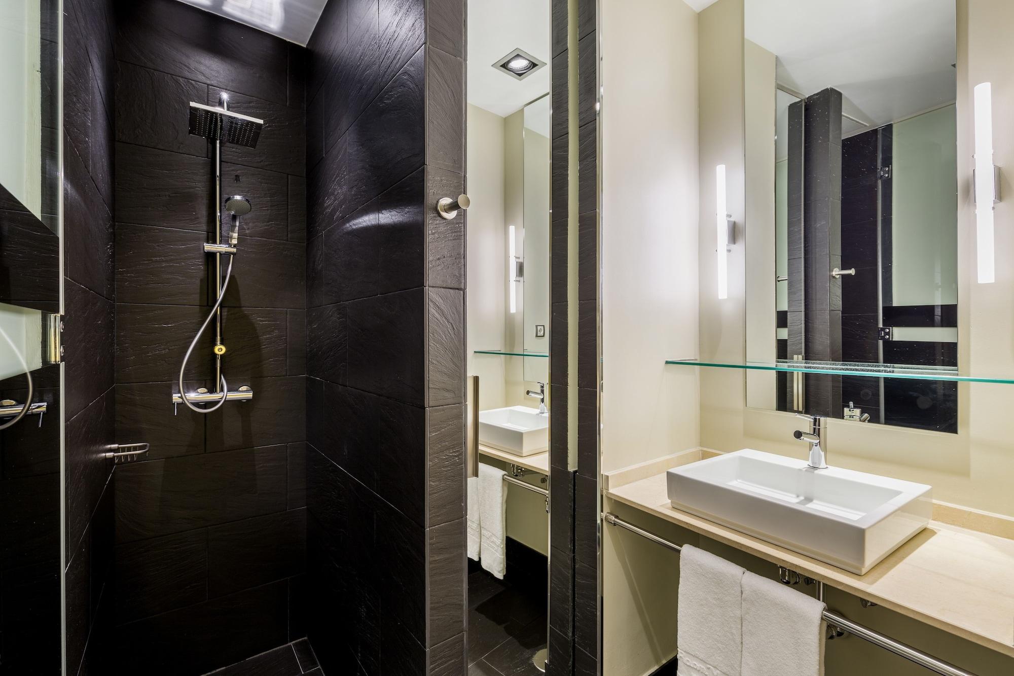 Mate Alicia Hotel 3*