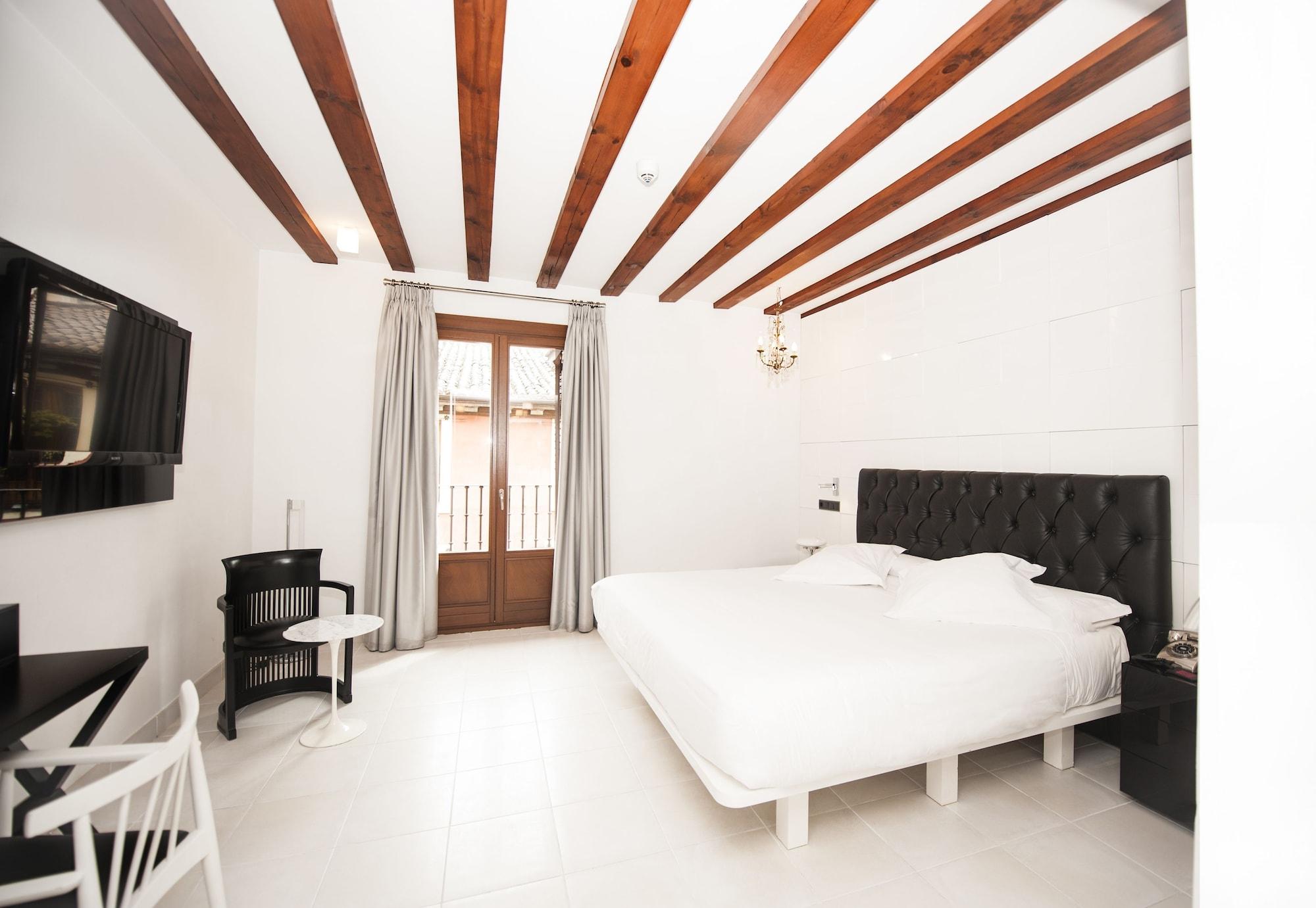 Del León De Oro Boutique Hotel 4*