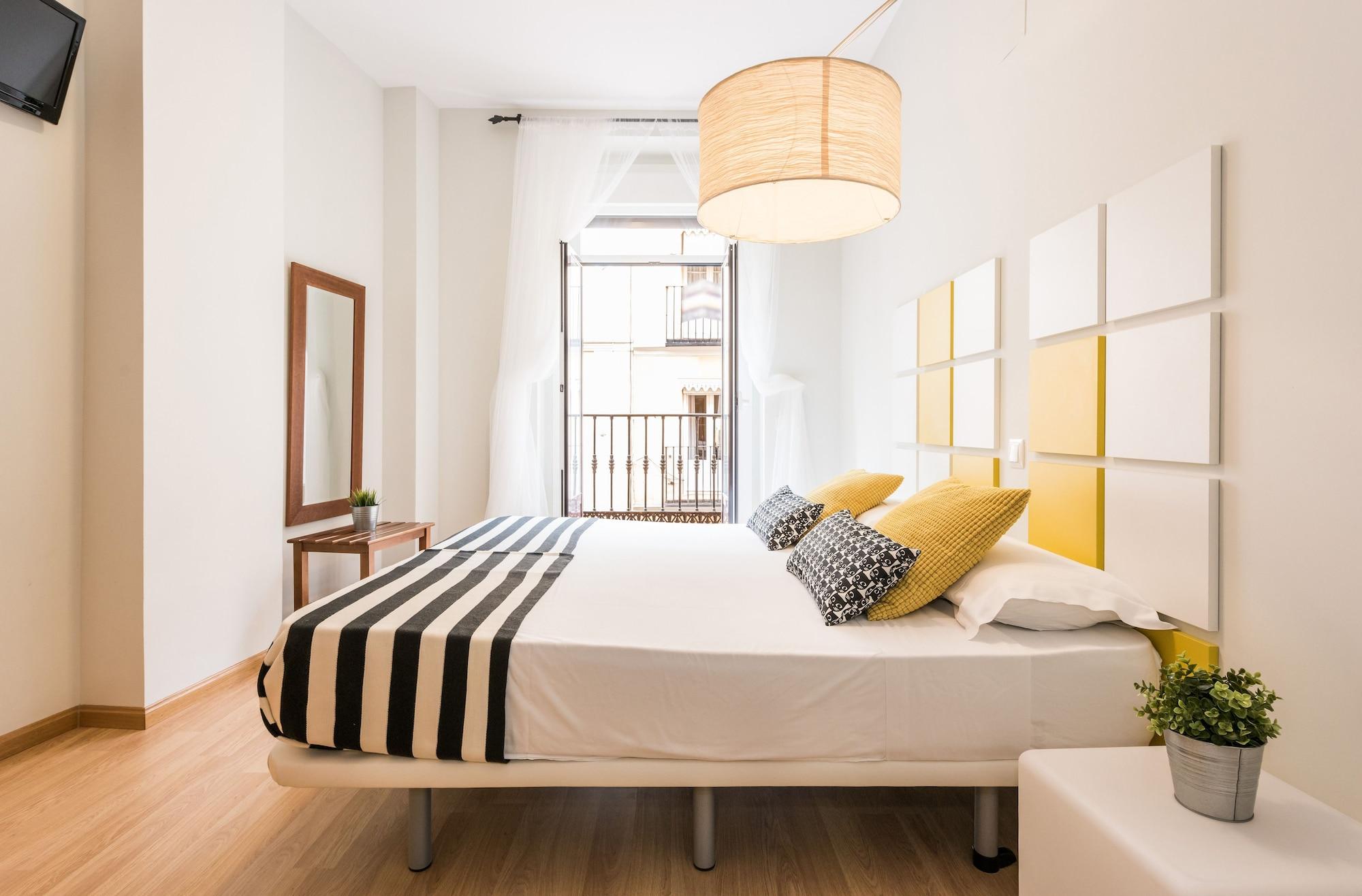 Smartrental Chueca Apartahotel
