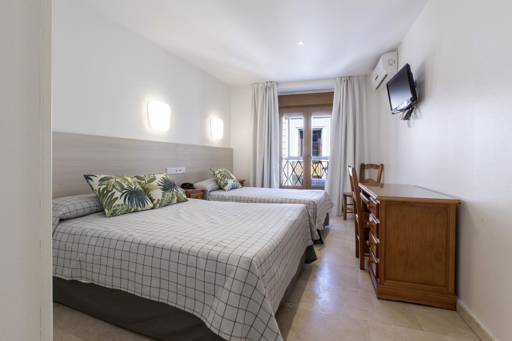 Castilla Ii Puerta Del Sol Hotel