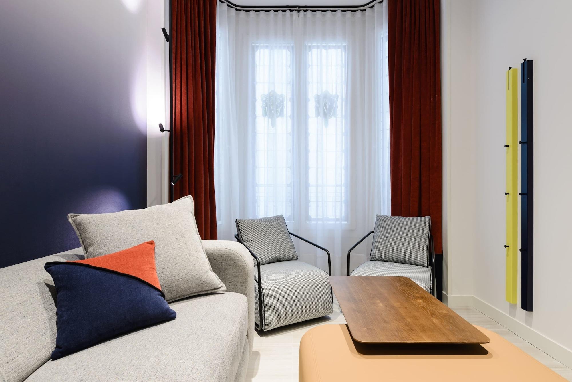 Apartahotel Smartrental Collection Gran Vía Centric 4*