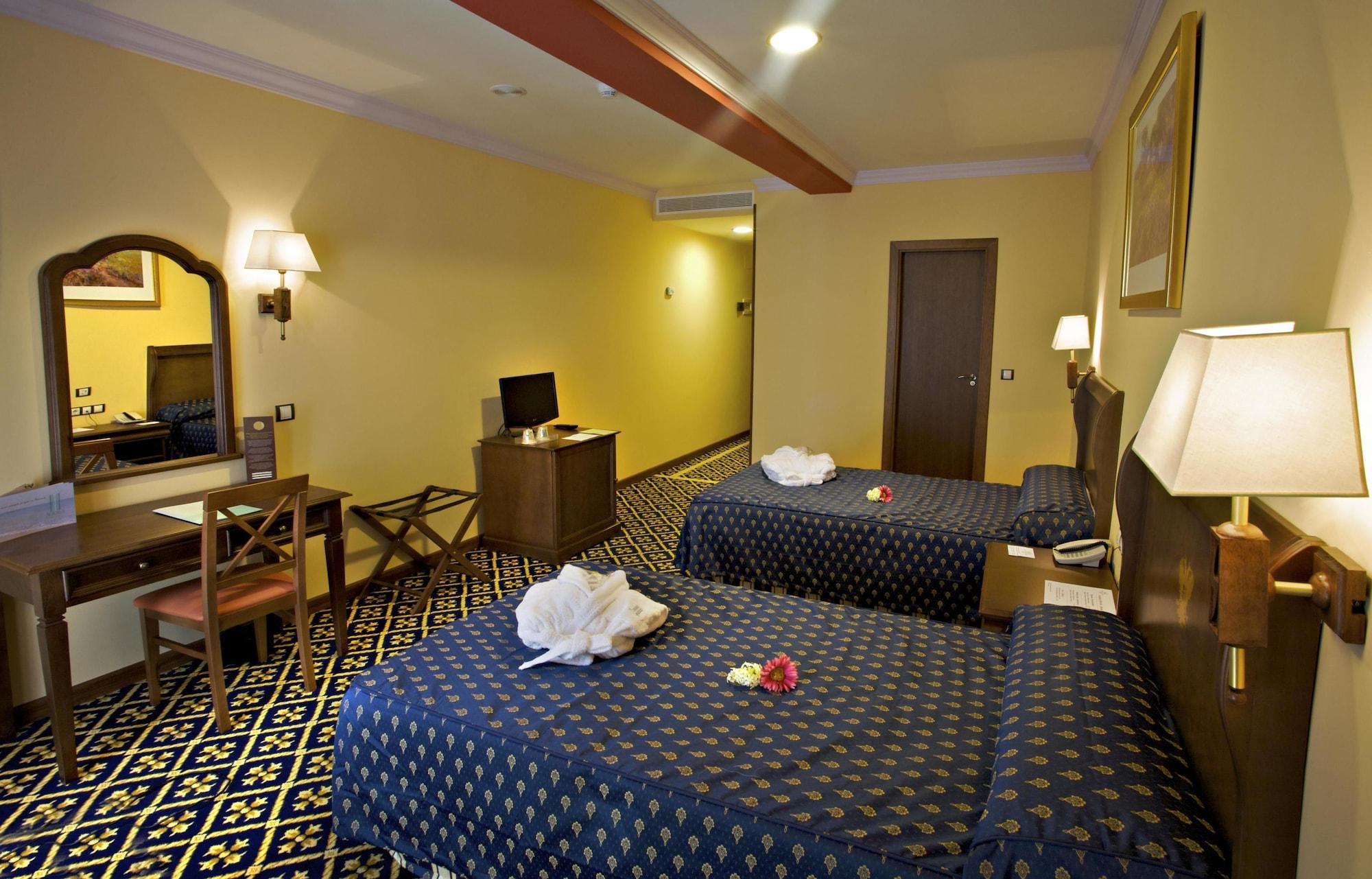 Agora Juan De Austria 4*