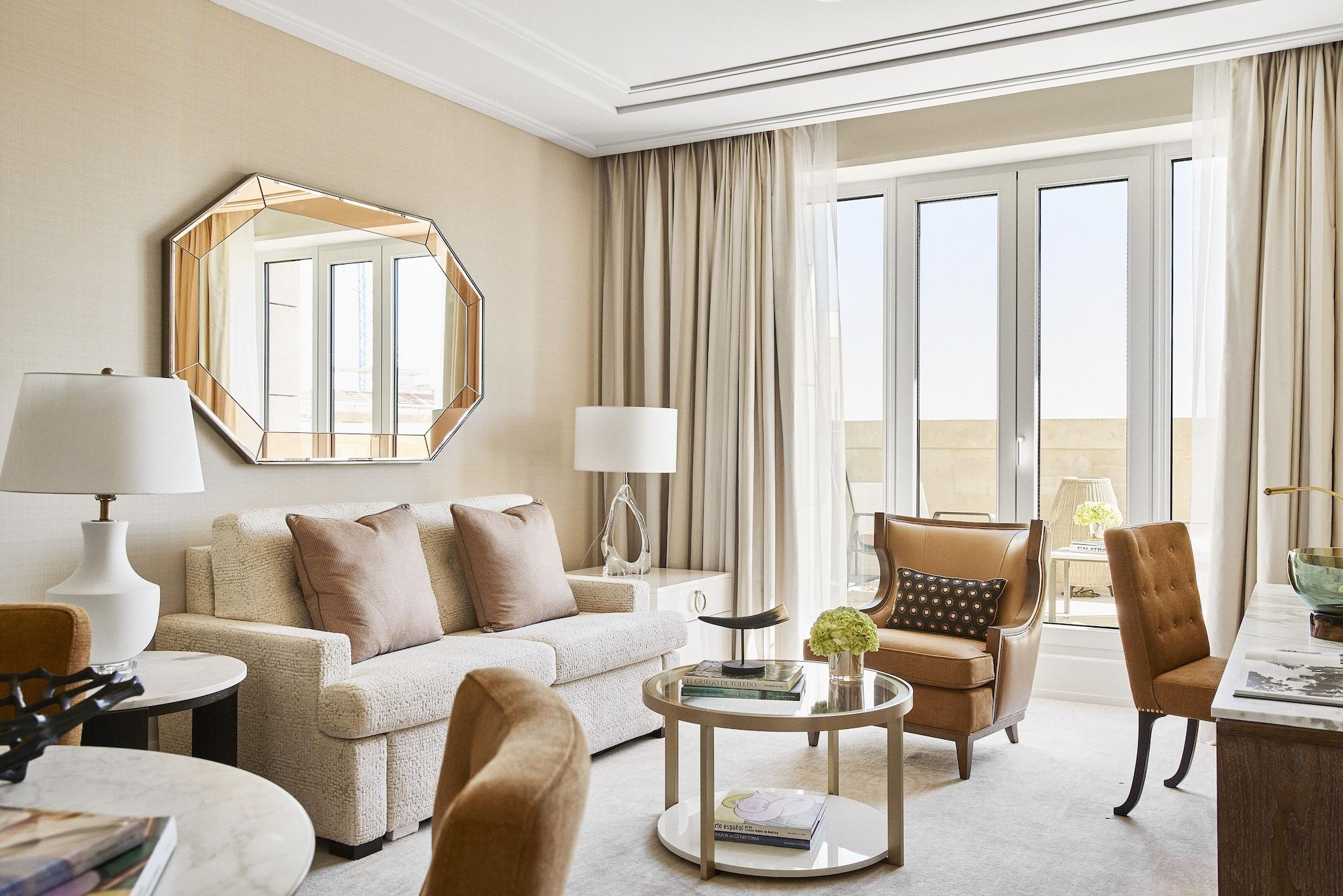 Hotel Four Seasons 5*