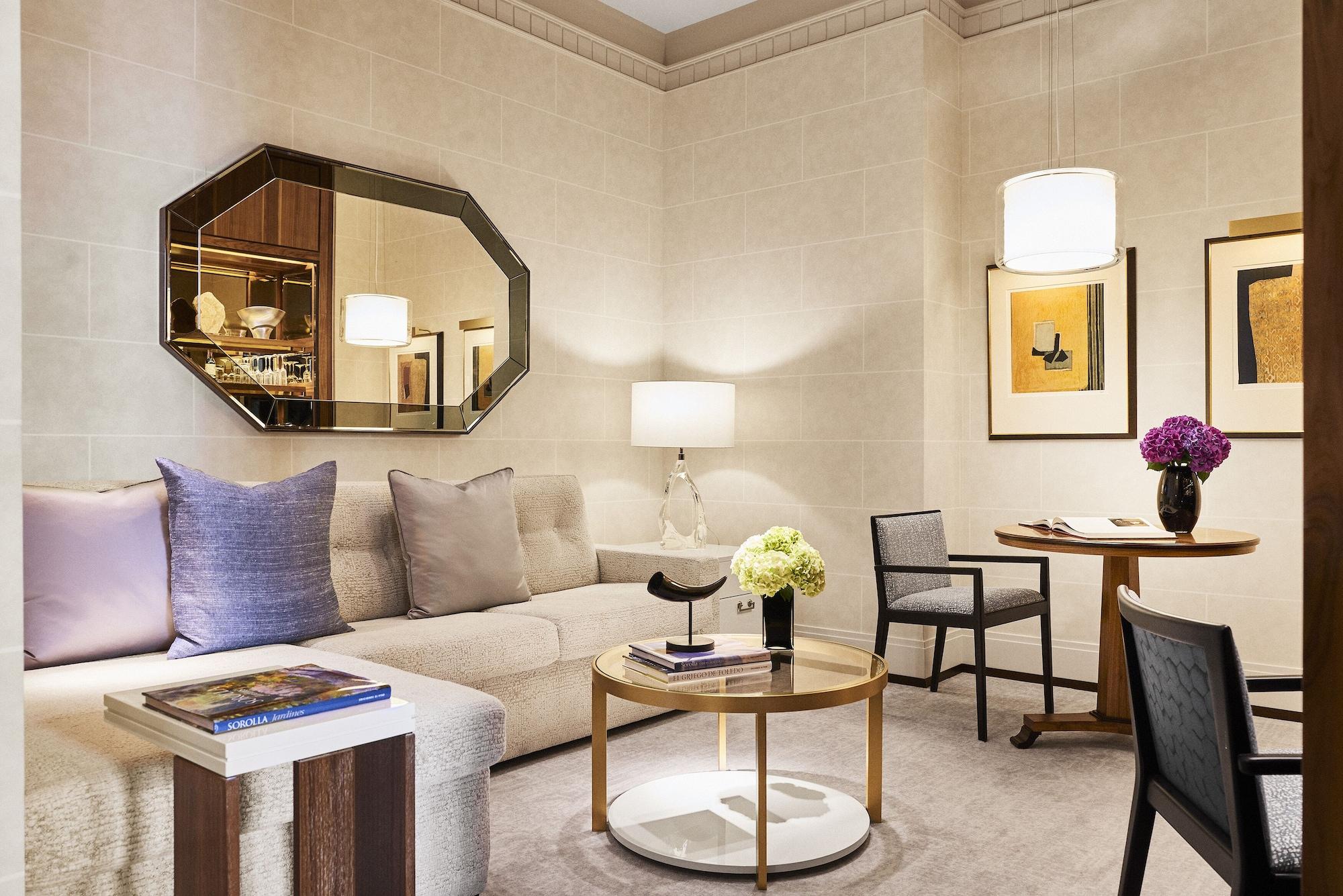 Four Seasons 5*