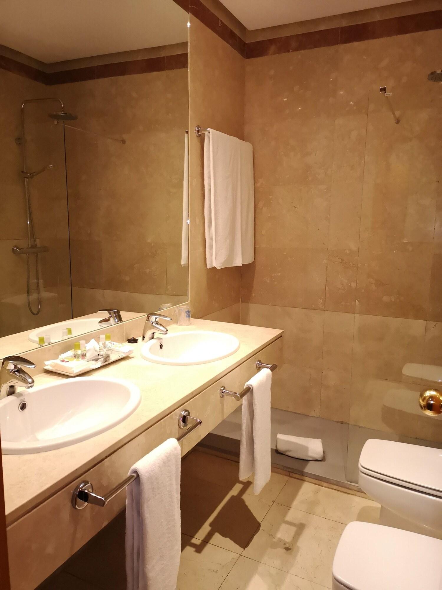 Prado Apartahotel