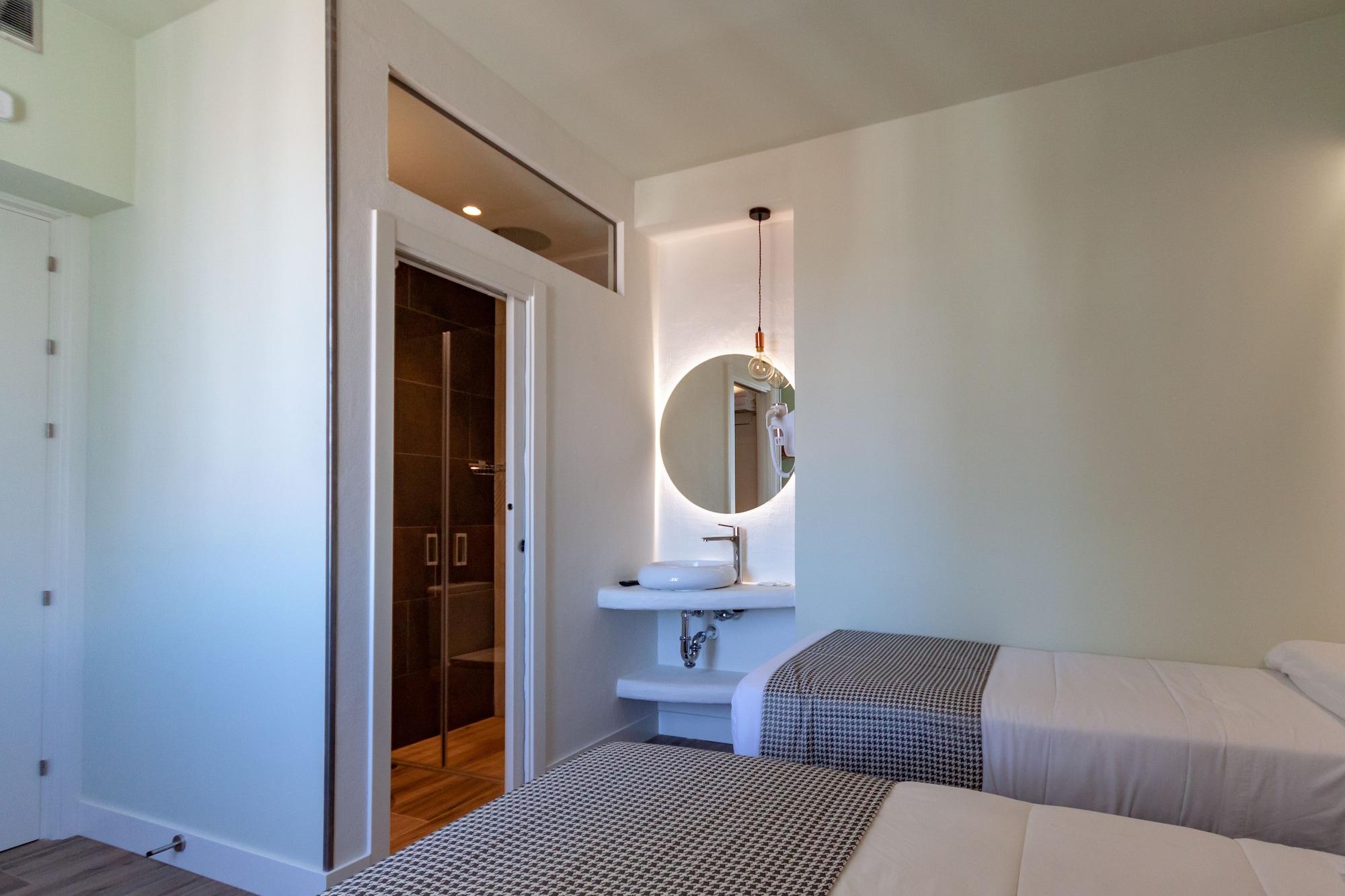 Hostal Charlotte-gran Via