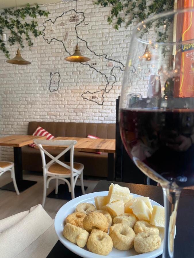 Close To Retiro Park Only For Girl