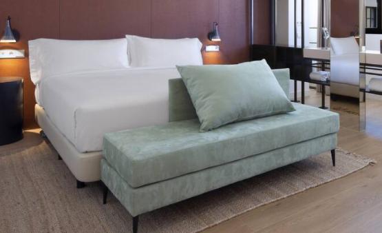 Hotel Atocha Madrid, Tapestry Collection By Hilton