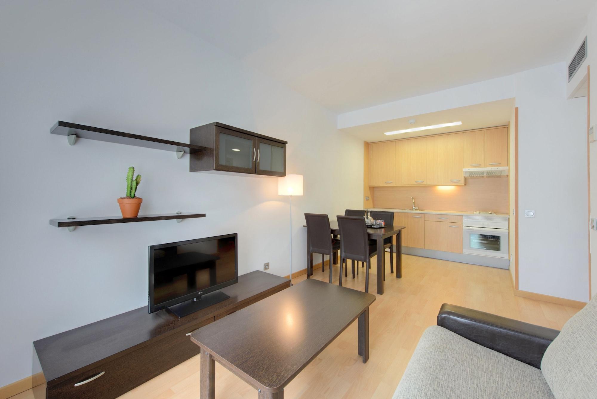 Airport Suites, Affiliated By Meliá Apartahotel Madrid