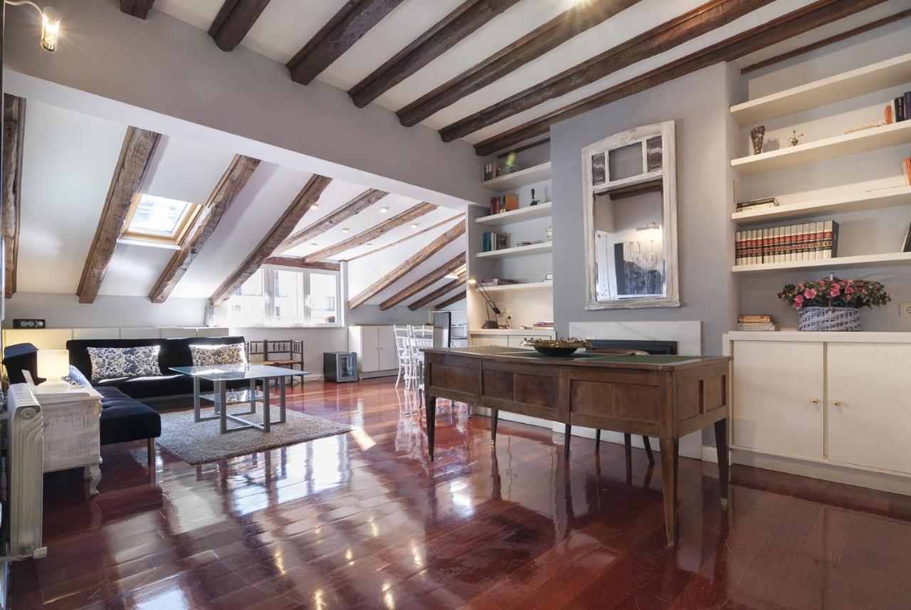 Apartment Mit House Galileo Ii En Madrid