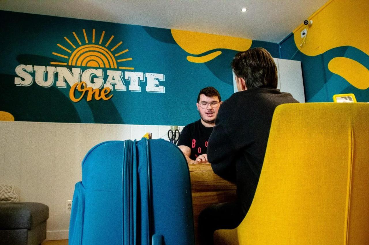 Onefam Sungate Hostal Madrid