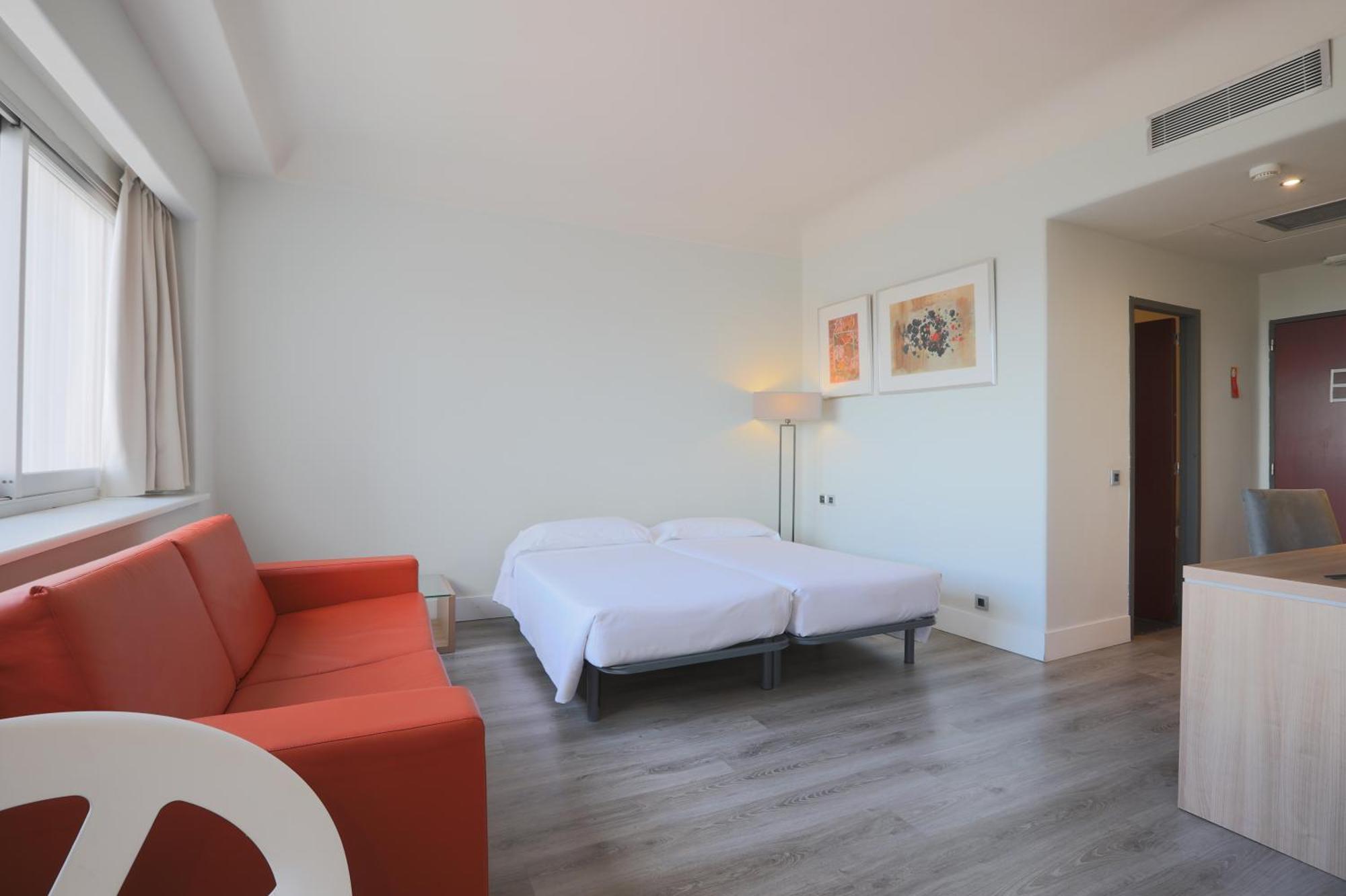 Hotel Chamartin The One