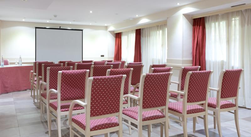 Senator Castellana Hotel