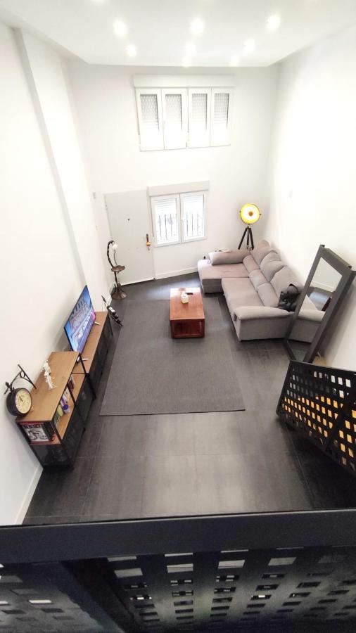 Plaza De Toros Loft Duplex Apartamento *