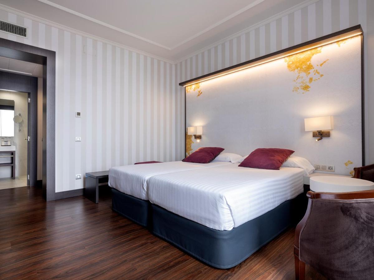 Intur Palacio San Martin 4*