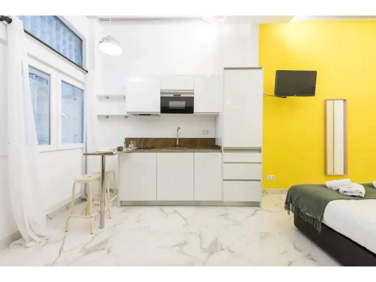 Little Cozy Loft Free Street Parking Wifi Barbadillo Bis Apartment Madrid