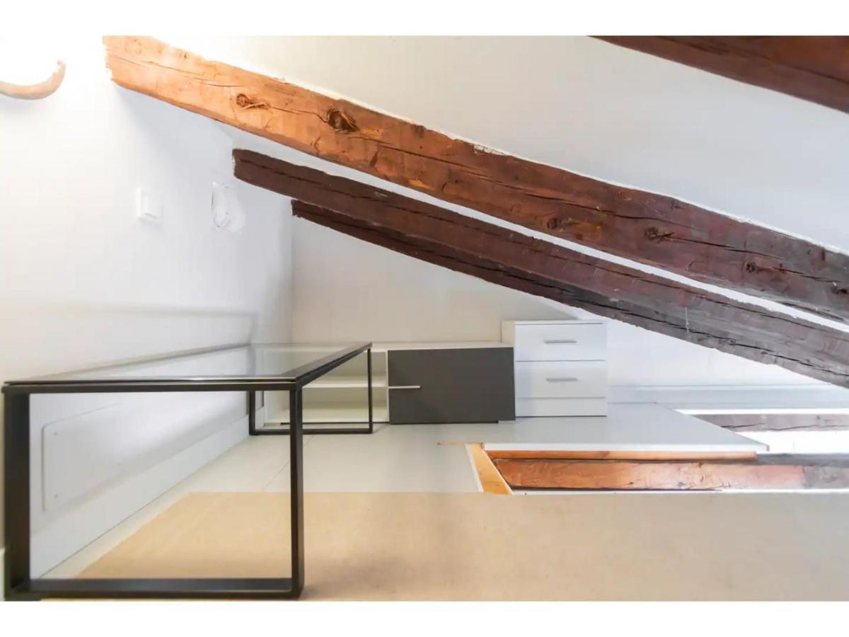 Apartamento Acogedor ático En El Centro De Ave Maria Madrid