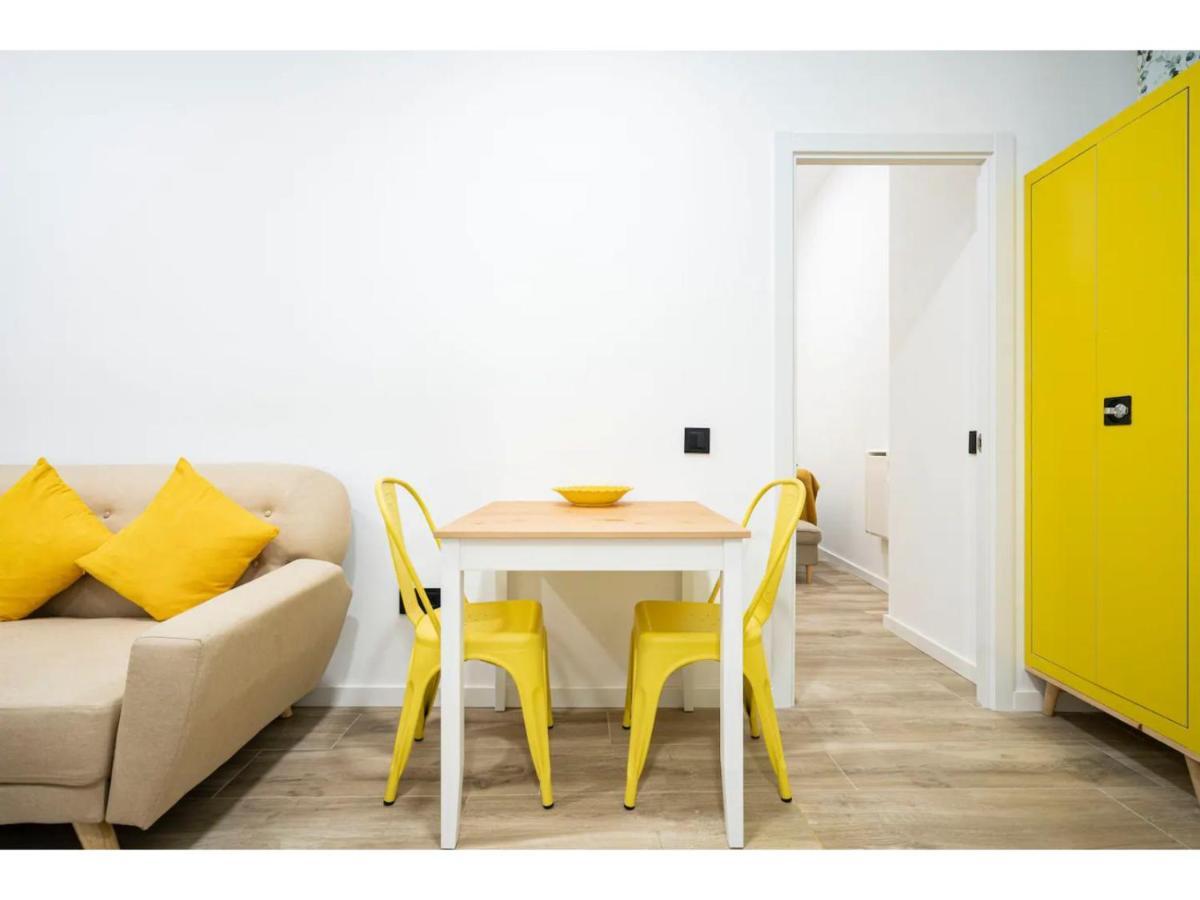 Amarillo En Atocha Apartamento Madrid
