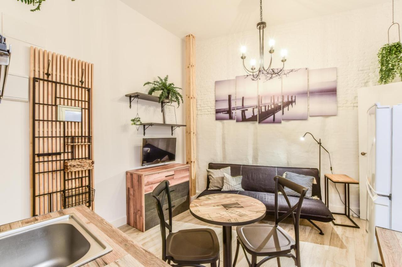 Apartamento Plaza De Lavapies Con Patio *
