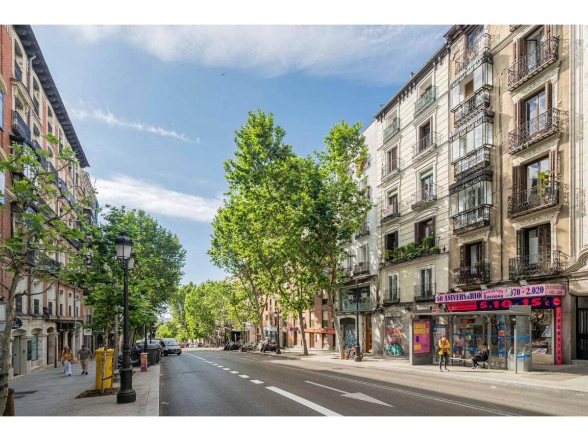 Apartamento Amarillo En Atocha Madrid