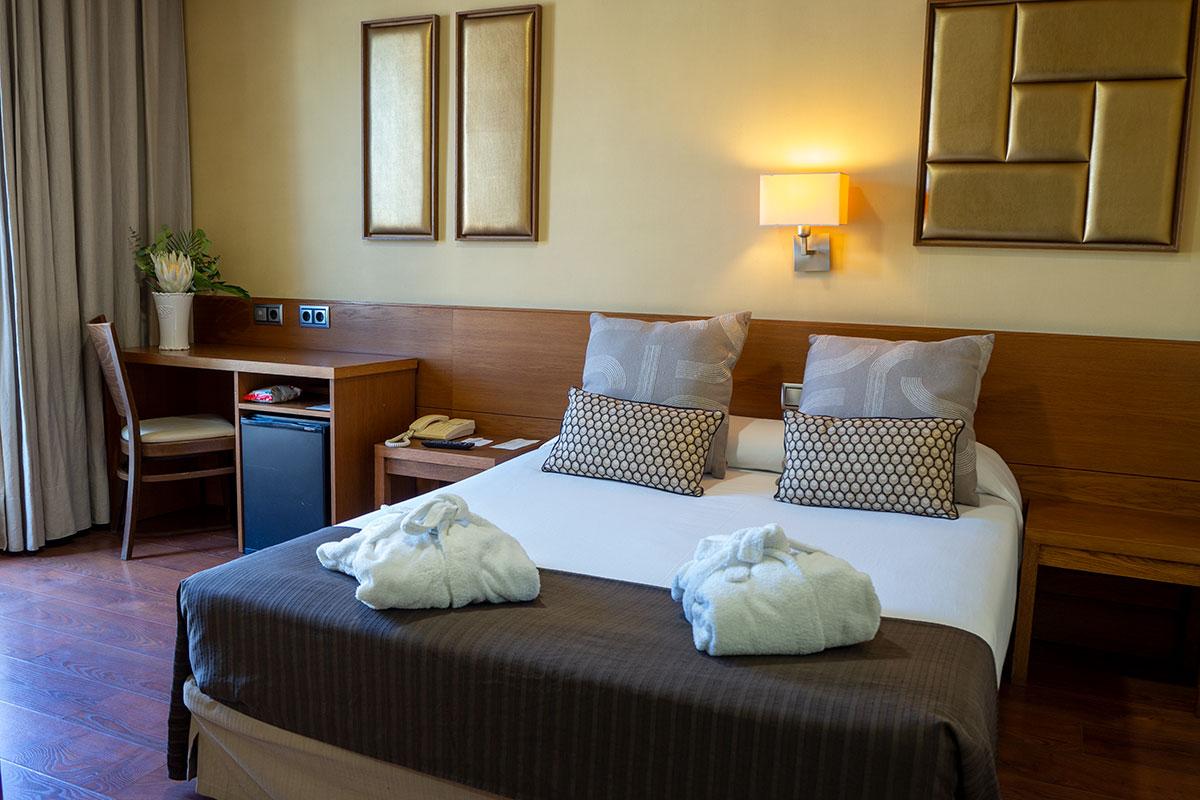 Sterling Hotel 3*