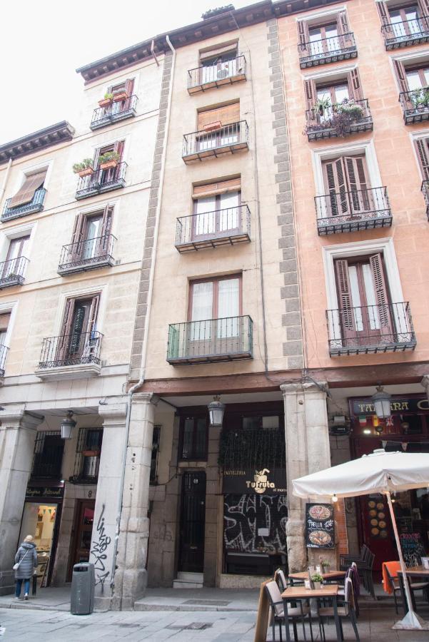 Disfruta, En La Misma Plaza Mayor Bonito Y Amplio Apartamento