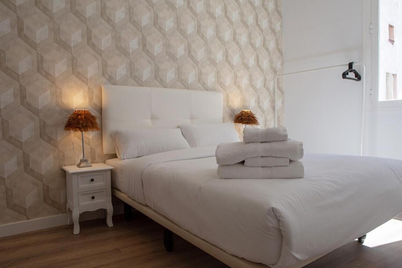 Elegant 3 Bedroom In La Latina Apartamento *