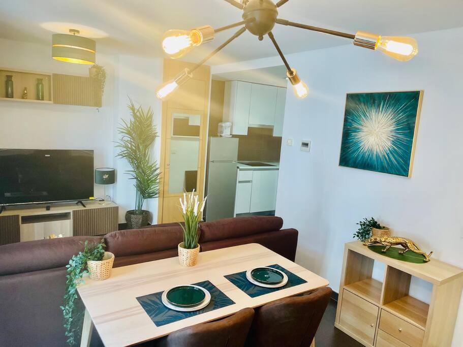 Apartamento Precioso Atico Con Terraza - Cerca A Rio *