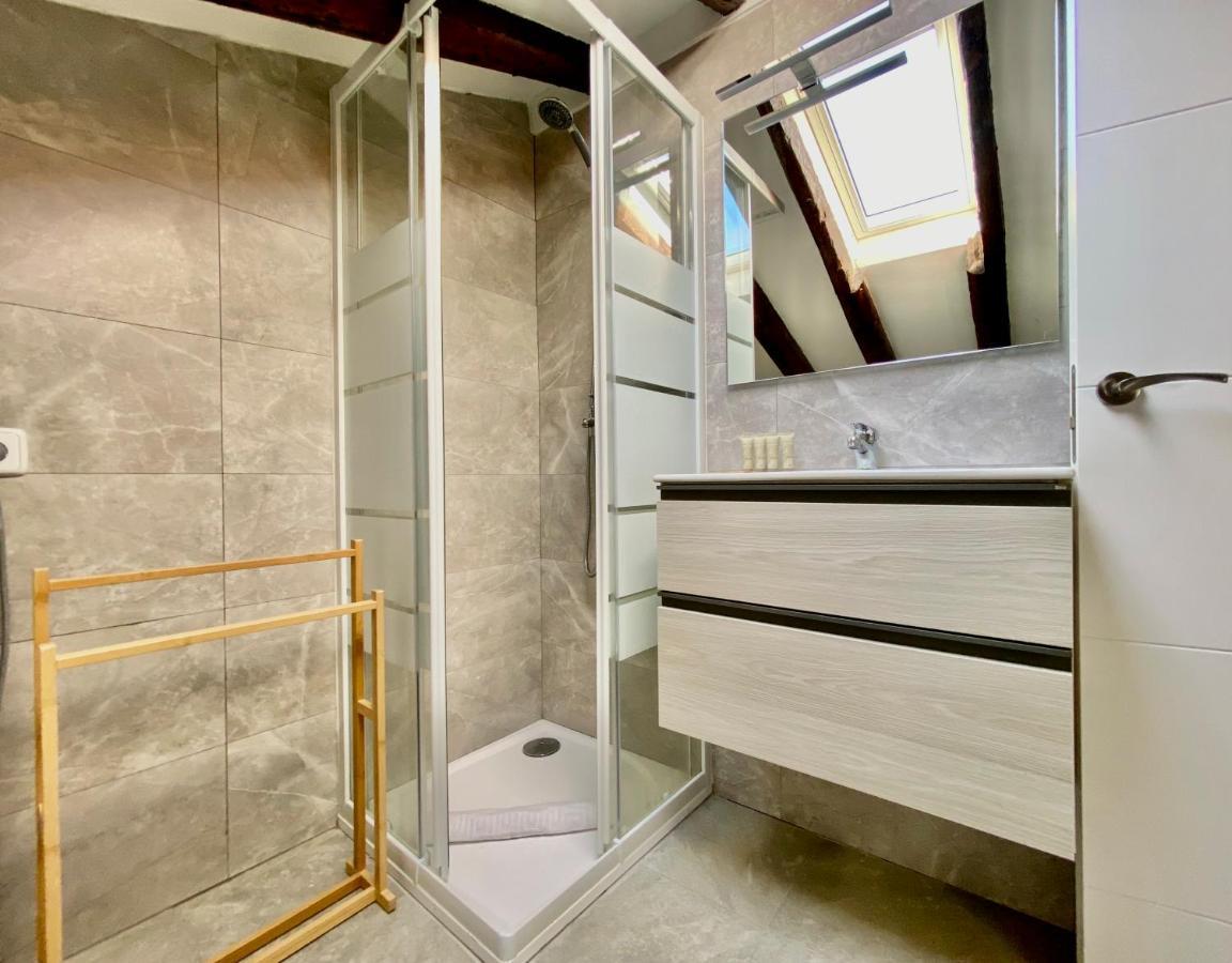 Charming Malasaña Attic * Madrid