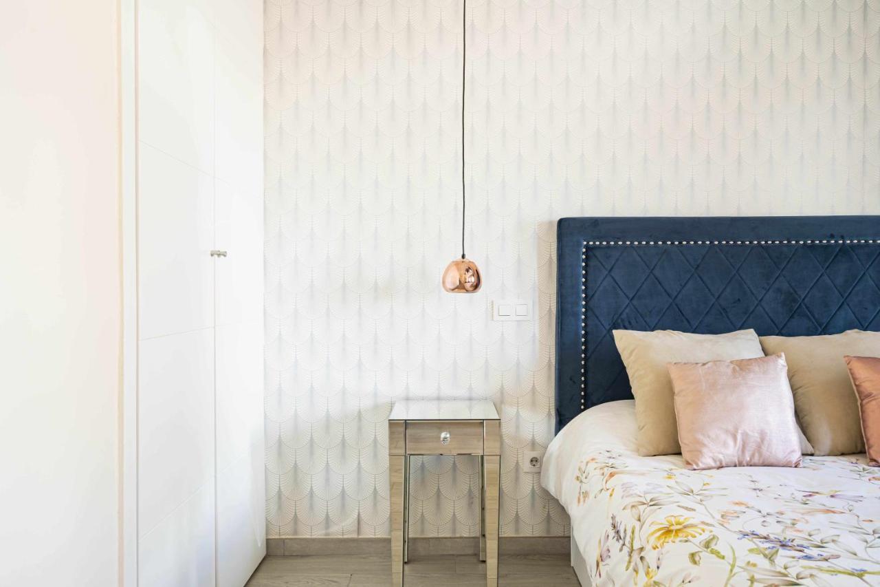 Apartamento Cuidadosamente Decorado Junto Al Metro