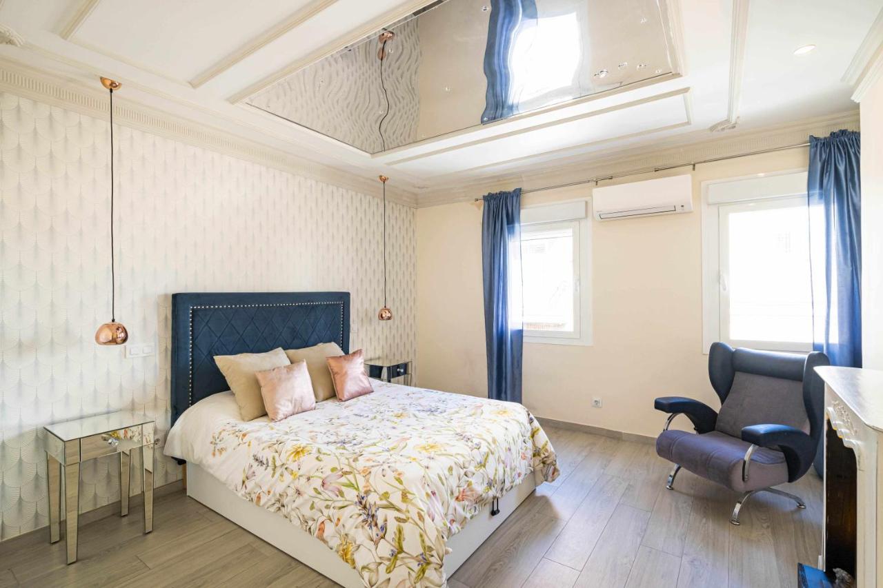 Cuidadosamente Decorado Junto Al Metro Apartamento Madrid