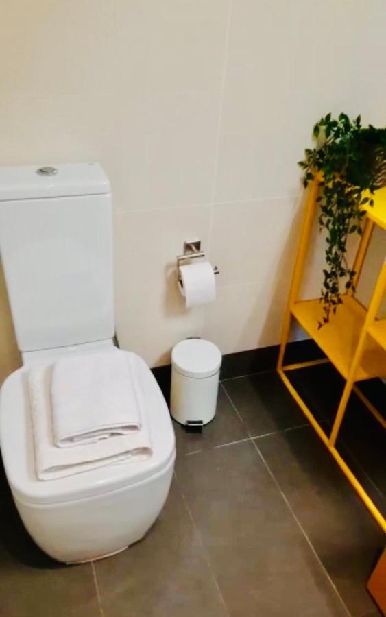 Precioso Atico Con Terraza - Cerca A Rio Apartamento *