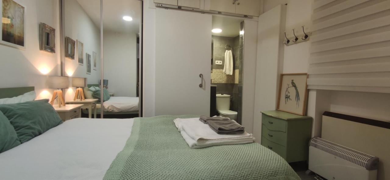 Precioso Piso Para Parejas En Calle Calvario - Lavapiés