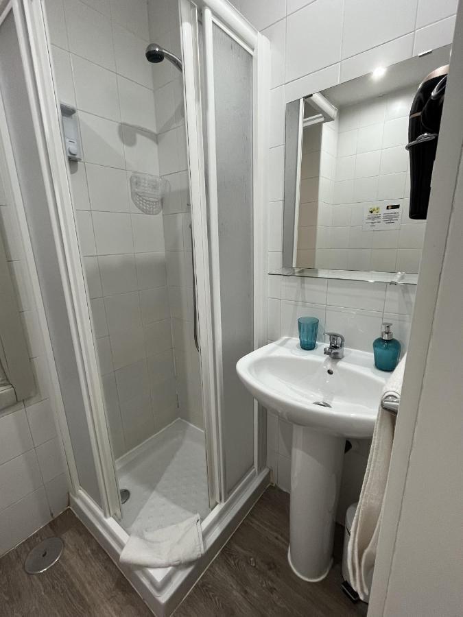 Guest house El Hostall 2*