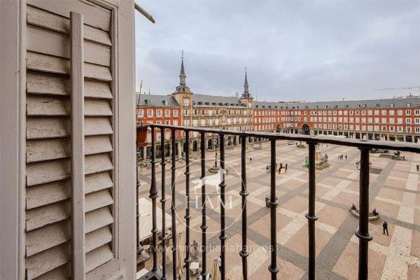 Plaza Mayor Calle Cava De San Miguel 15 Apartamento