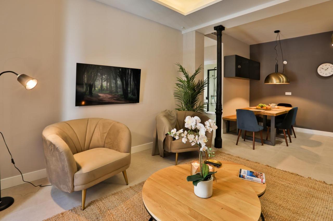 Gran Via. Salud. Puerta Del Sol. Callao. Apartment *